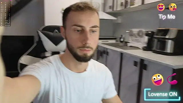 RyanStorm  online show from October 17, 2025, 3:47 pm