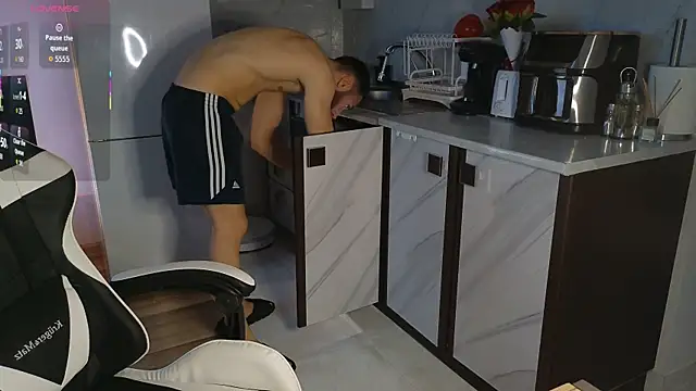 RyanStorm  online show from November 9, 2025, 3:10 pm