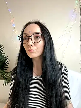 Snapshot of Jinhee_Tiny chatting on September 19, 2025, 9:00 am Jinhee Tiny online show from September 19, 2025, 9:00 am