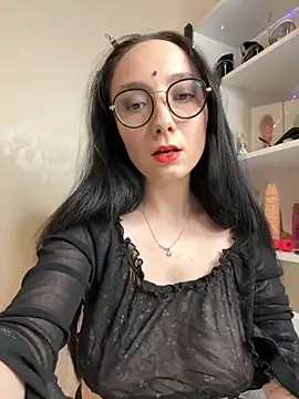 Snapshot of Jinhee_Tiny chatting on October 7, 2025, 7:27 am Jinhee Tiny online show from October 7, 2025, 7:27 am