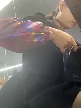 DHJM168 online show from November 12, 2025, 12:55 am