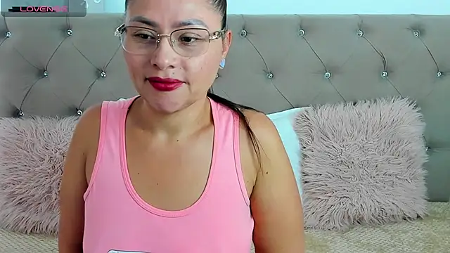 Isbettyche online show from October 2, 2025, 3:08 pm