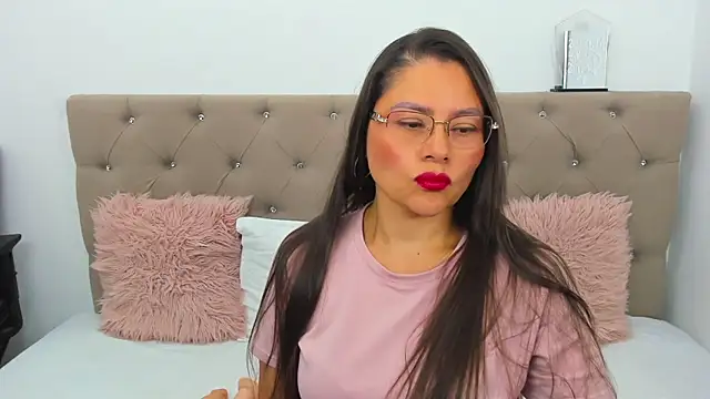 Isbettyche online show from March 30, 2026, 9:38 pm