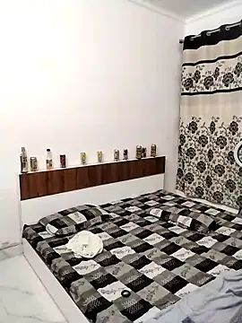 Sexy vernilla online show from October 18, 2025, 1:56 pm