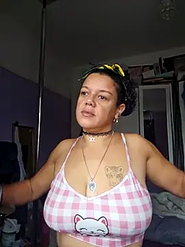 GoddessChantelle online show from October 13, 2025, 1:55 pm