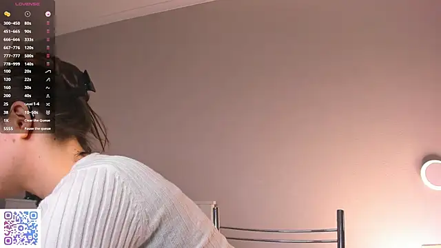 AuroraVice online show from January 8, 2026, 7:10 am