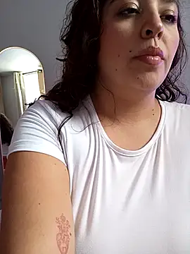 LoanaSantos online show from February 27, 2026, 9:26 pm