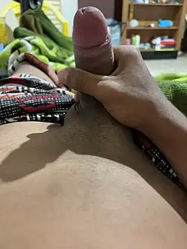 marcqueim online show from February 2, 2026, 10:52 pm