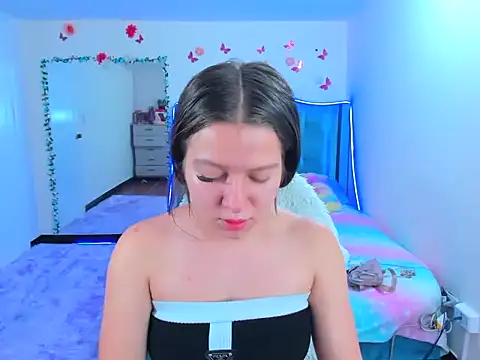 Luna Analya online show from September 24, 2025, 11:46 am