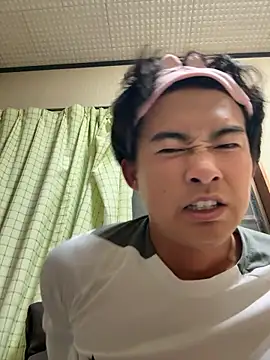 shoma2003 online show from October 21, 2025, 1:01 pm