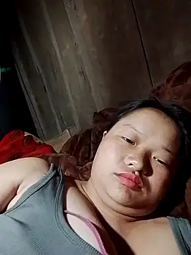 girl-babi online show from September 9, 2025, 3:50 am