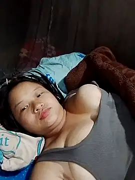 girl-babi online show from September 29, 2025, 3:06 pm