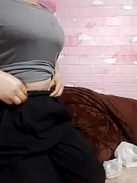 girl-babi online show from March 23, 2026, 1:37 pm