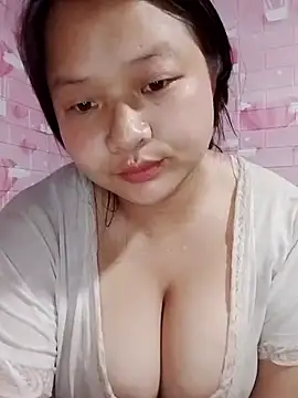 girl-babi online show from April 5, 2026, 9:39 am