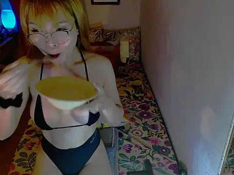 Snapshot of Tsyummydickx chatting on February 5, 2026, 12:59 am Tsyummydickx online show from February 5, 2026, 12:59 am