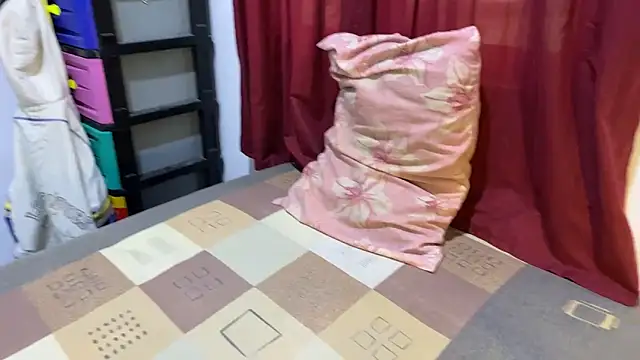 rand1101 online show from November 22, 2025, 11:48 pm