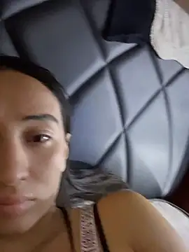 RAKEL37 online show from April 15, 2026, 5:25 am