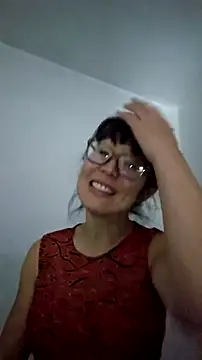 LeemaBean online show from October 18, 2025, 6:41 pm