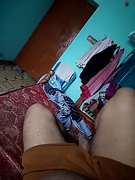 maddy3108 online show from December 16, 2025, 4:06 am