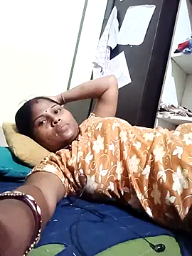 Snapshot of Sneha16 chatting on September 17, 2025, 4:52 pm Sneha16 online show from September 17, 2025, 4:52 pm