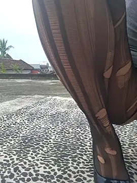 hello mie online show from December 16, 2025, 2:16 am