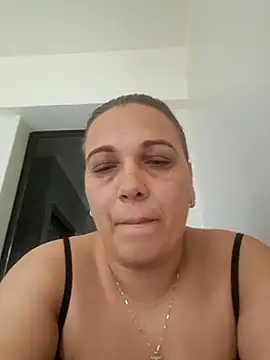 Snapshot of PalomaDesireee chatting on September 9, 2025, 6:24 am PalomaDesireee online show from September 9, 2025, 6:24 am