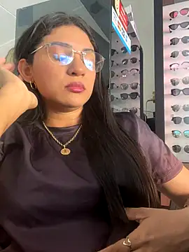 Snapshot of belahmor chatting on October 10, 2025, 11:09 am belahmor online show from October 10, 2025, 11:09 am