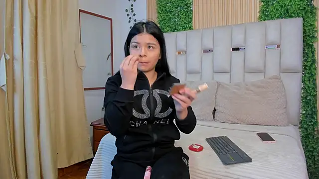 Jade Nmm online show from April 8, 2026, 12:38 pm