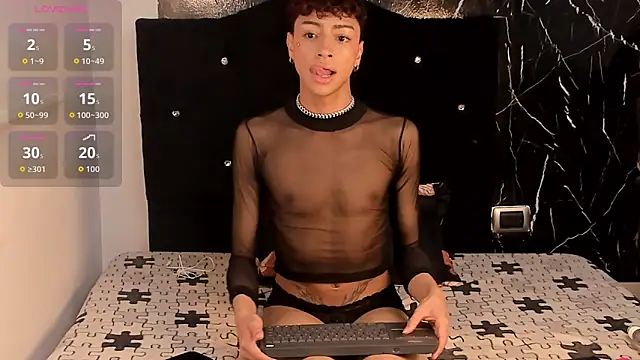 Snapshot of owen_sexy25 chatting on October 24, 2025, 8:05 pm owen sexy25 online show from October 24, 2025, 8:05 pm