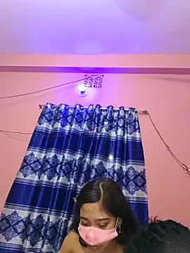 maya-Couple19 online show from March 12, 2026, 8:04 pm