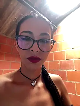 Snapshot of Emma__cumlovee chatting on October 8, 2025, 4:37 pm Emma cumlovee online show from October 8, 2025, 4:37 pm