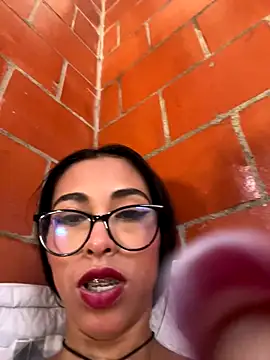 Snapshot of Emma__cumlovee chatting on November 22, 2025, 3:11 pm Emma cumlovee online show from November 22, 2025, 3:11 pm