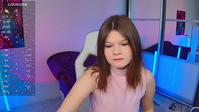 Lunamytrend online show from October 31, 2025, 11:55 am