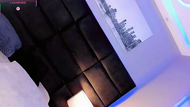 Ana Paaula23 online show from September 8, 2025, 9:25 pm