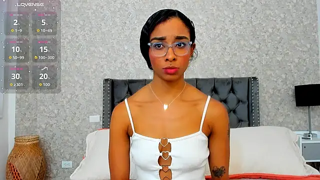 Snapshot of Cataleya_Wayne chatting on September 19, 2025, 7:47 pm Cataleya Wayne online show from September 19, 2025, 7:47 pm