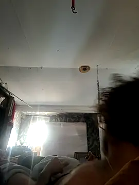 bearded cross online show from November 21, 2025, 4:38 pm