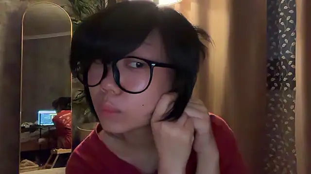 Snapshot of _molly_molly_molly_ chatting on March 18, 2026, 4:54 pm molly molly molly online show from March 18, 2026, 4:54 pm