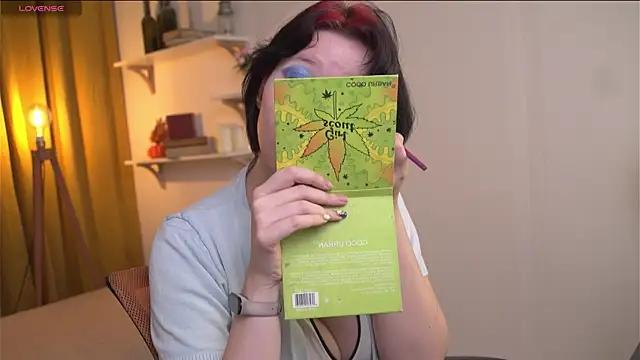 bluebeell online show from November 27, 2025, 9:17 pm