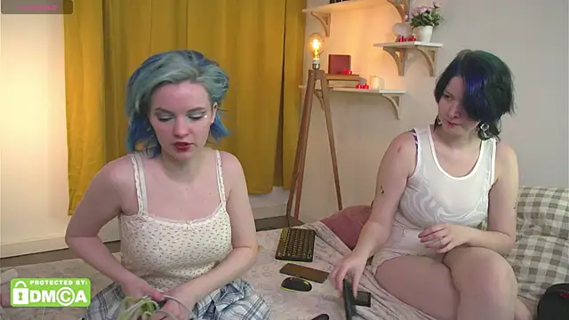 bluebeell online show from April 20, 2026, 1:58 pm