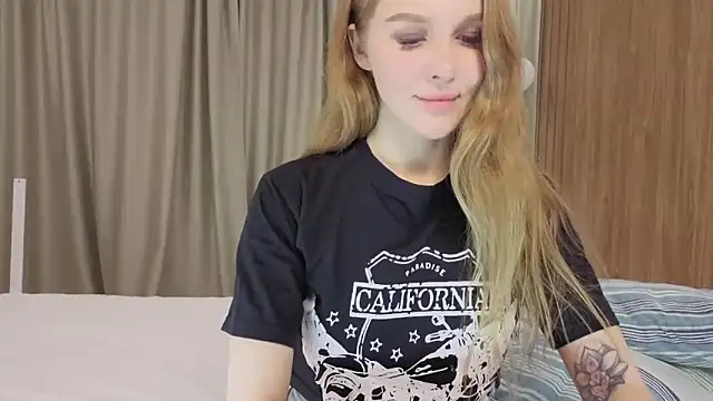 Snapshot of Brigitte_Bardot chatting on October 30, 2025, 5:31 am Brigitte Bardot online show from October 30, 2025, 5:31 am