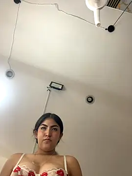 Snapshot of Gaby-Herrera chatting on September 25, 2025, 8:23 pm Gaby-Herrera online show from September 25, 2025, 8:23 pm