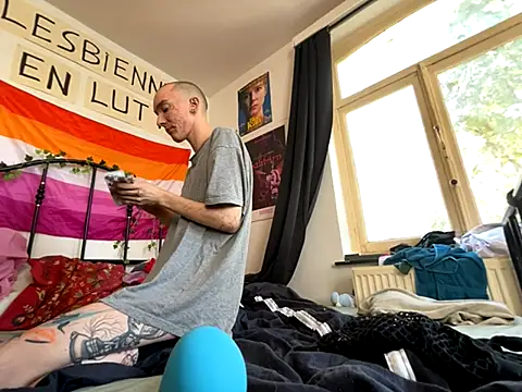 Snapshot of Styxlust chatting on September 9, 2025, 1:21 pm Styxlust online show from September 9, 2025, 1:21 pm