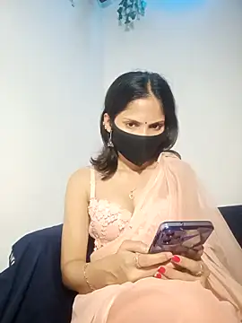 TheSassyGirl7 online show from October 25, 2025, 6:02 pm