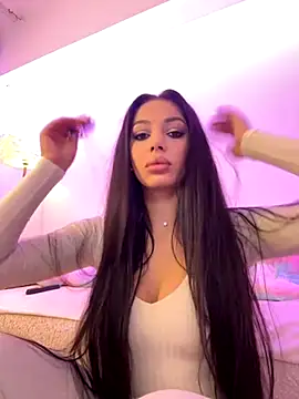 Bella Vixen  online show from October 20, 2025, 7:14 pm