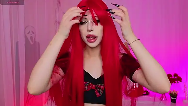 venomeowww   online show from October 29, 2025, 2:47 am