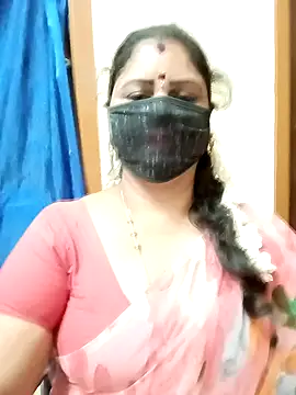 sushma26 online show from April 10, 2026, 5:17 pm