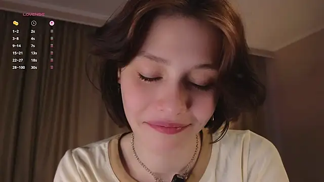 LurleneRamo online show from September 9, 2025, 1:16 am