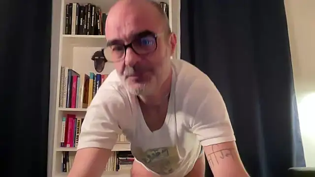 Milkywaymen online show from April 24, 2026, 8:11 pm