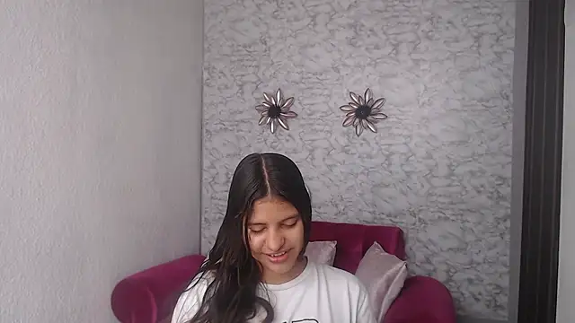 Evagirl69 online show from September 30, 2025, 6:13 pm