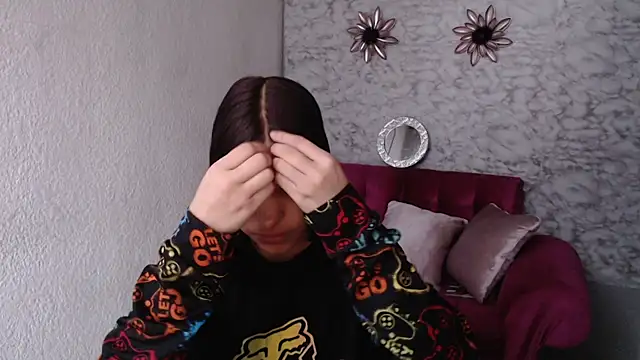 Evagirl69 online show from February 12, 2026, 12:11 pm